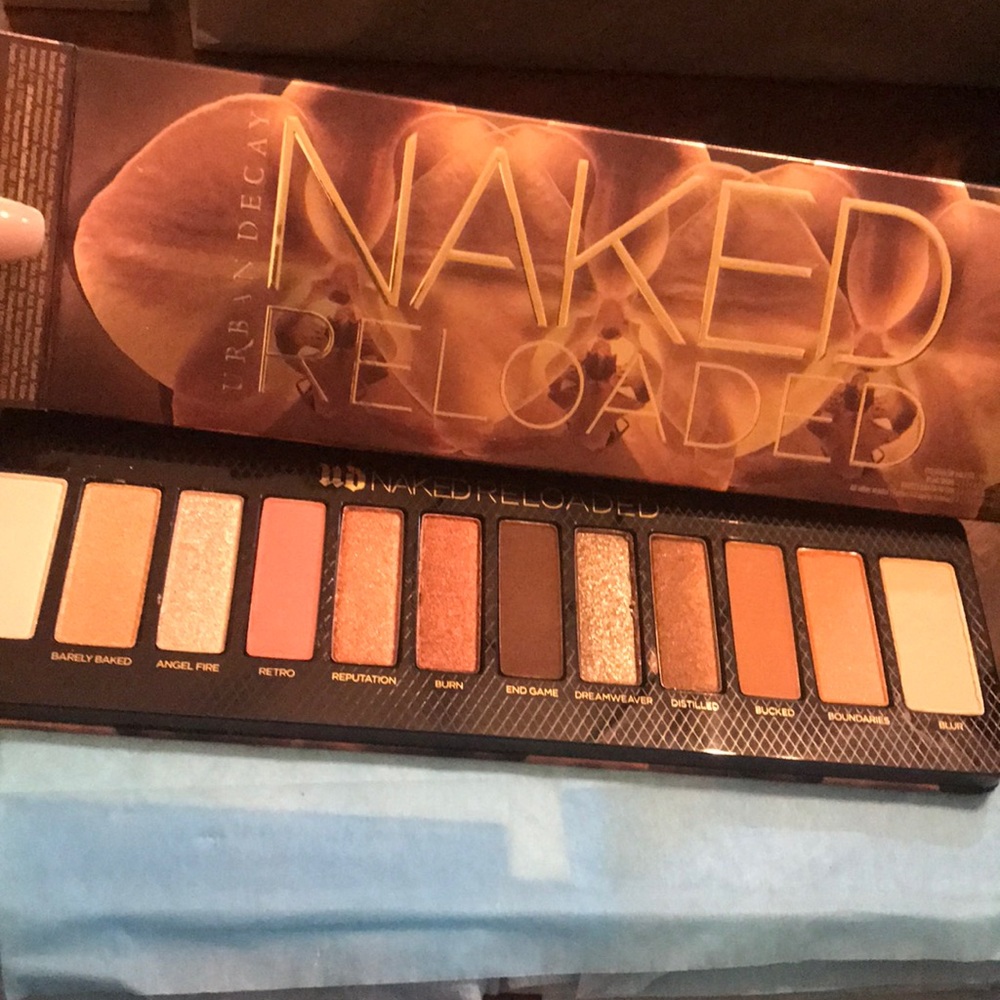 Make up pallet